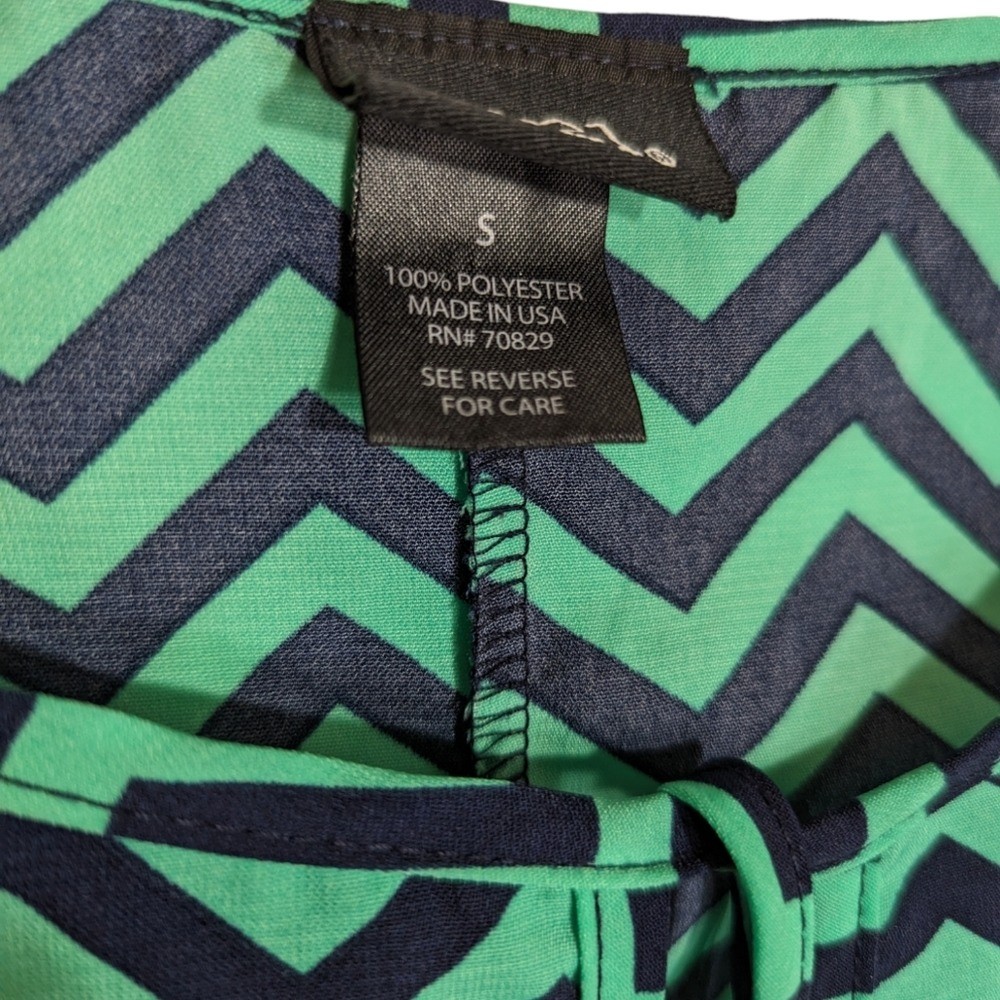 Rue 21 Chevron Print Size S Pullover Top 3/4 Sleeve Tie Neck image 5