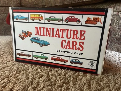 Mattel Matchbox Cars Vintage Carrying Case with 2 Empty Trays (1966)