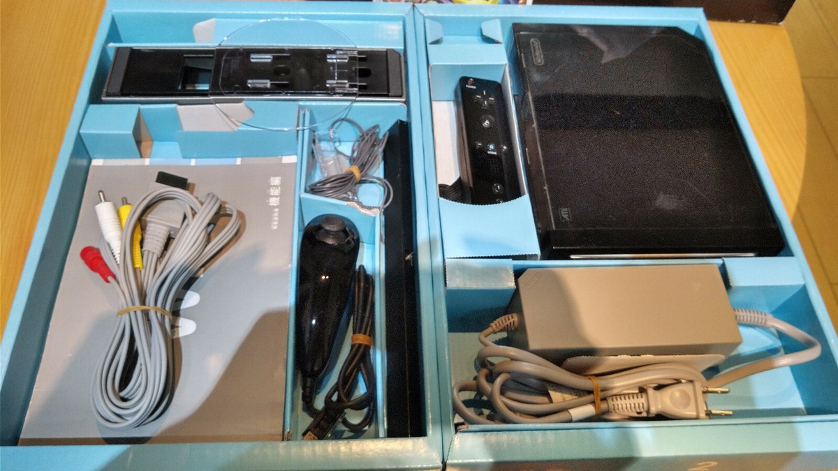 Nintendo Wii Black console Set with Super Smash bros X.Wii Japan F