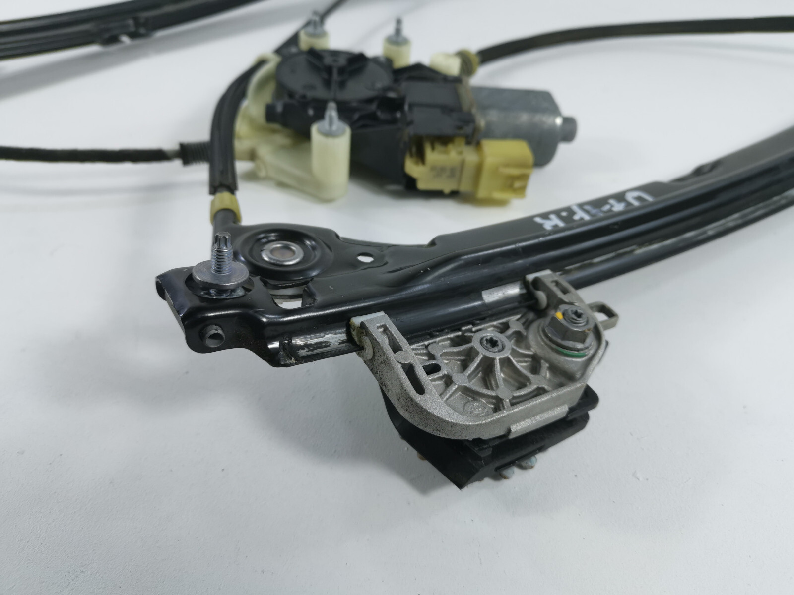 2014-2020 MASERATI QUATTROPORTE RIGHT FRONT WINDOW REGULATOR MOTOR OEM