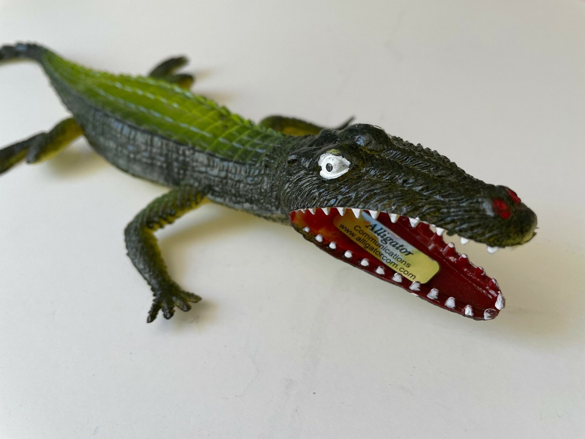 Alligator Squeaky Toy Wildlife Animal Zoo Jungle Rubber Figure 16