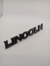 98 99 00 01 02 LINCOLN NAVIGATOR REAR EMBLEM LOGO BADGE SYMBOL USED 