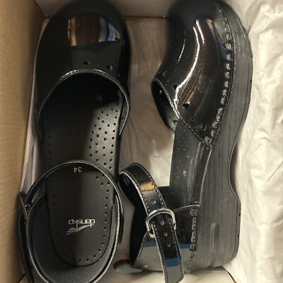 Dansko Black Patent Size 34