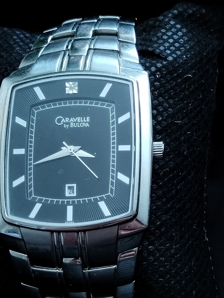 Reloj Caravelle by Bulova Hombre Colección Diamantes. Esfera negra con diamante. ¡Bonito! Foto 3 de 4