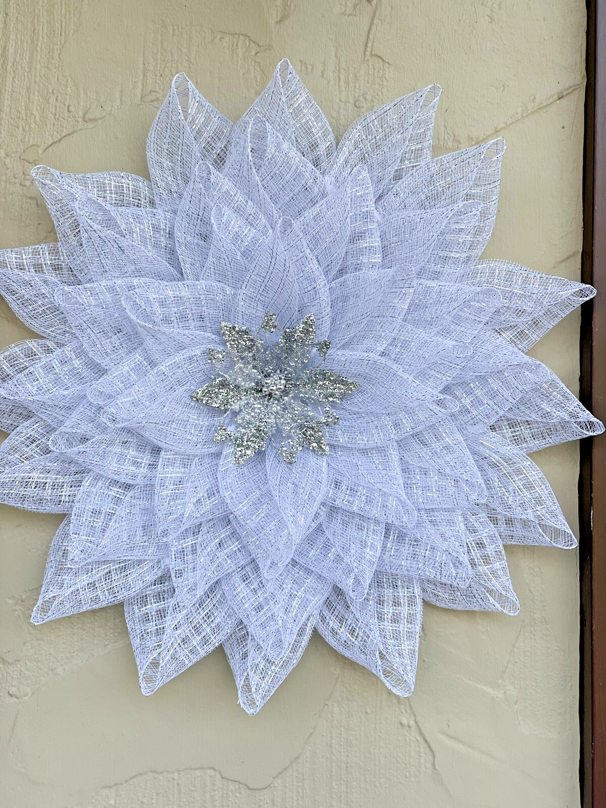 Hoilday Poinsettia Wreath For Front Door Winter Wreath 23” Holiday Deco ...
