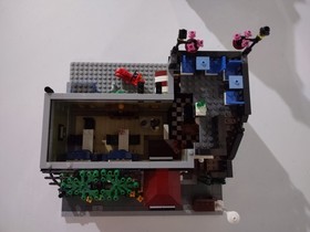 Used Complete LEGO Creator Parisian Restaurant 10243