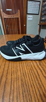 New Balance athletic shoe unisex sz. 3.5