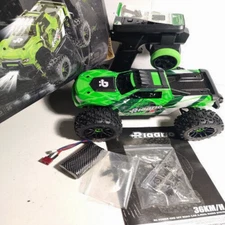 Riaario 1:18 (Tear Up The Dirt)Green RC Truck (Opened Box)
