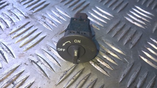 Passenger airbag on off switch