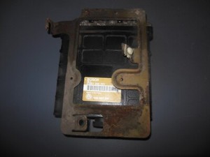 Steuergerät Motorsteuergerät VW Golf 3 1.6  0261200701  1H0907311