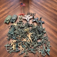 VTG TOY ARMY MEN LOT OF 300 FIGURES AND ACCESSORIES TOY ARMY SOLDIERS