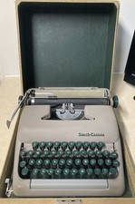 READ DESCRIPTION Vtg 1954 SMITH CORONA PORTABLE TYPEWRITER  w/case & Key Green thumbnail
