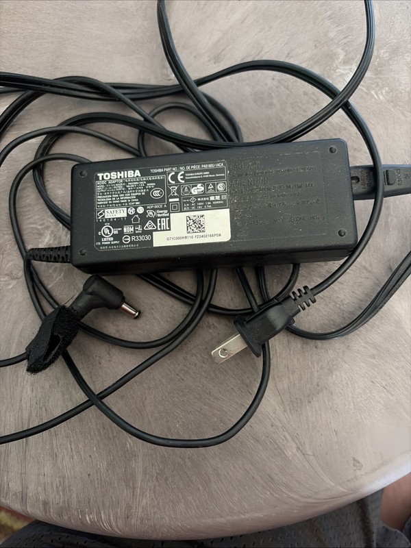 Vintage Toshiba AC/DC Power Adapter Dimensions In Second Photo