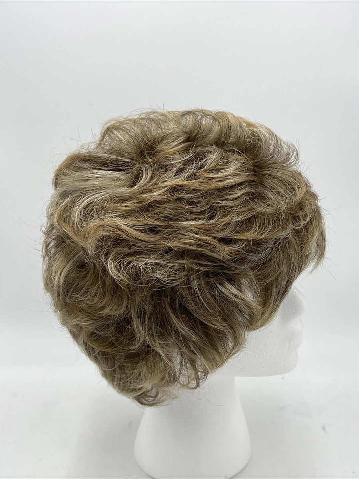 Aspen Short Women's Gray Silver Full Net Wig CS-109 Sophie Color 36 in Box - Image 2 of 4
