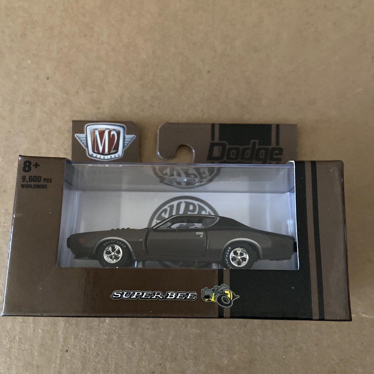 M2 1971 Dodge Charger “SUPER BEE” 1:64 Scale Diecast Model Car Toy