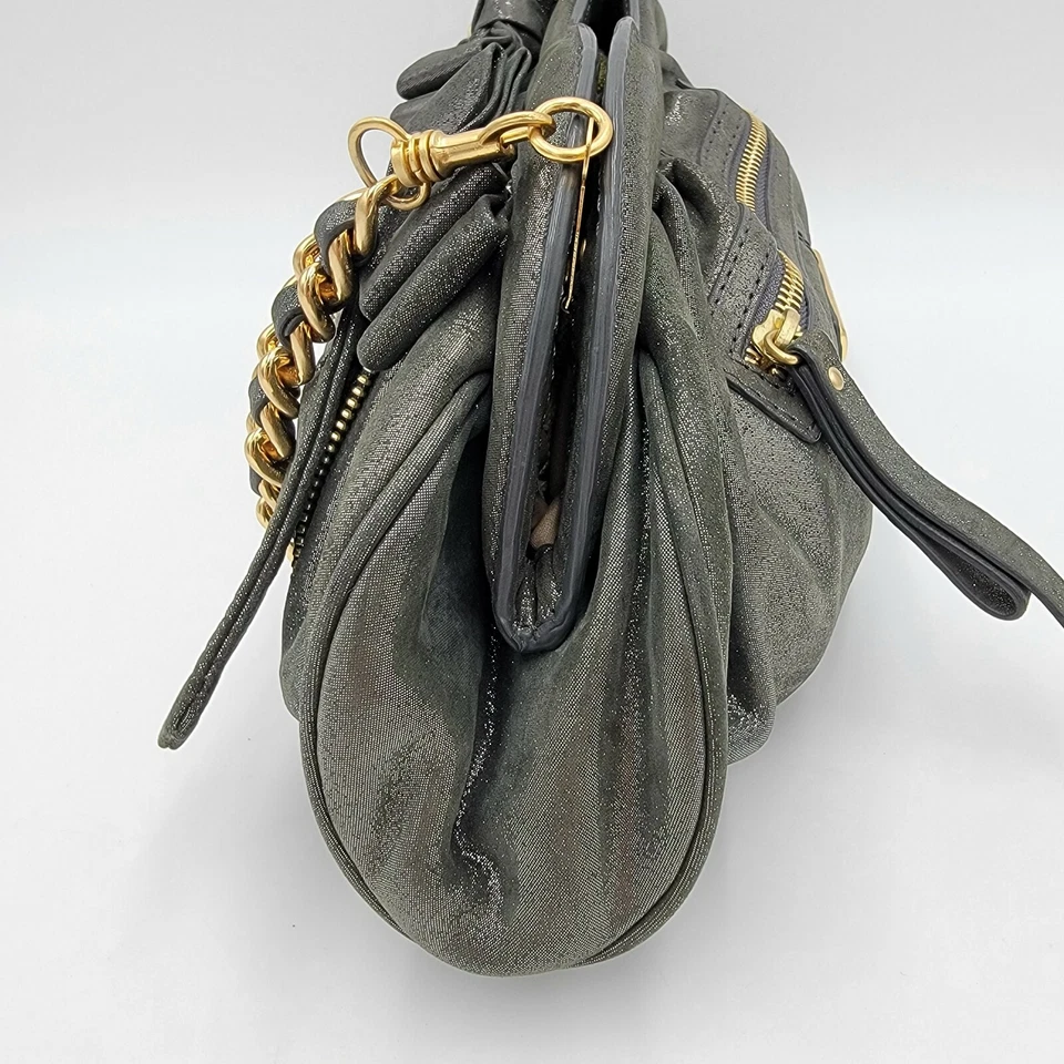 Isabella Fiore Metallic Bow Zip Convertible Clutch Leather Purse Bag Handbag - Image 4 of 4