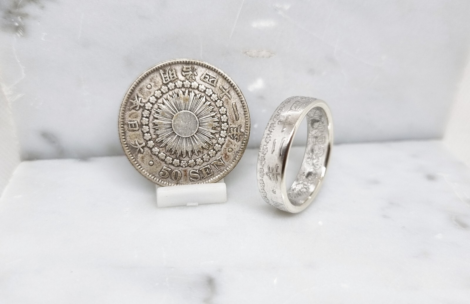 Bague pièce de monnaie du Japon 50 sen en argent, le cadeau mémorable pour les passionnés d'histoire