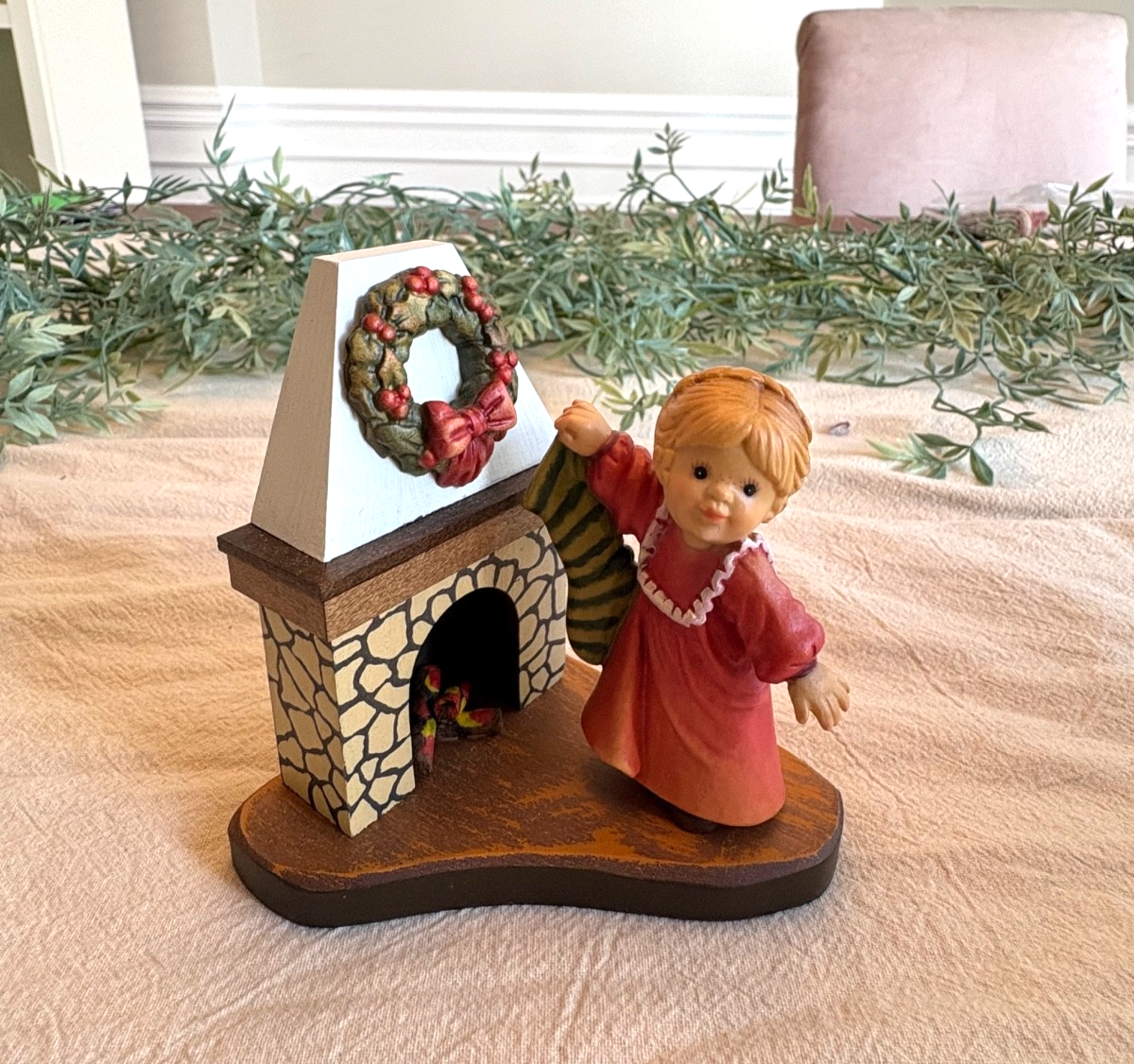 アンティーク雑貨 ANRI Woodcarvings Sarah Kay 1058/2000 Anri- Sarah Kay~