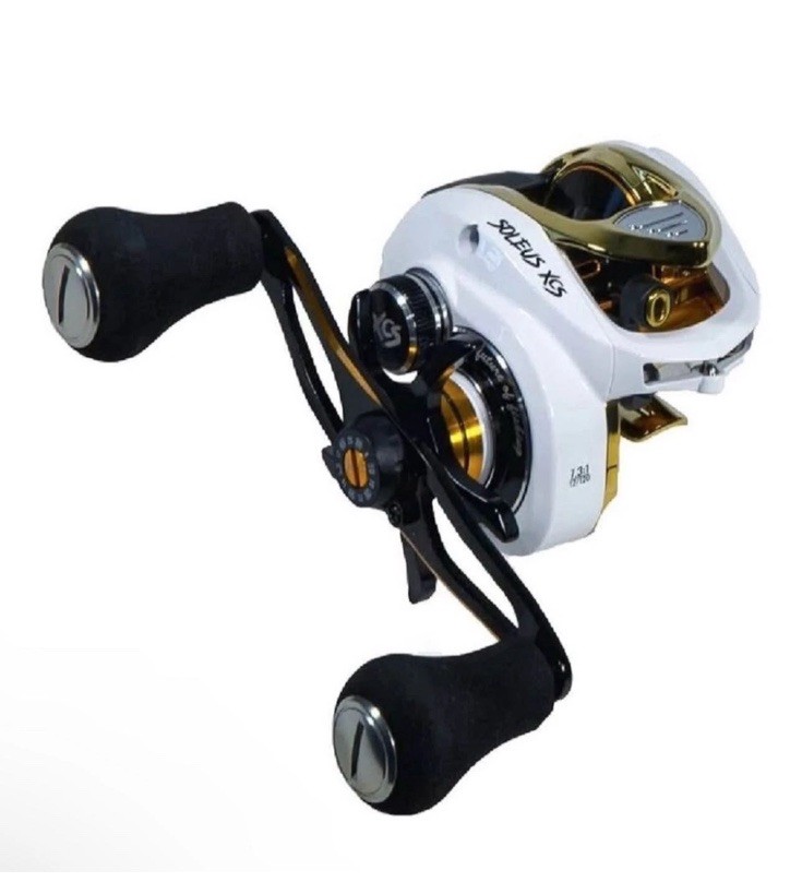 Favorite Fishing Soleus XCS Casting Reel, White/Gold XCS 6.6