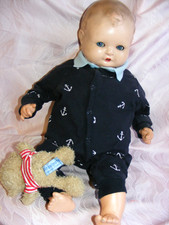 Massepuppe ca. 55 cm  ca. 1945 - 1950 hergestellt Schelmenaugen Glas u Teddy