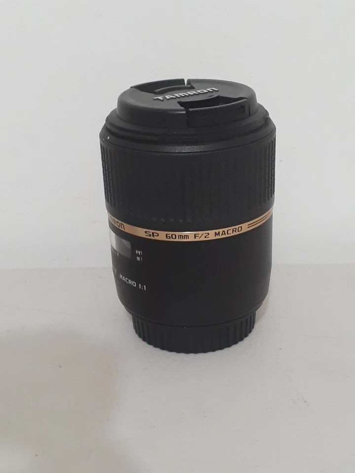 Tamron G005 AF MF 60mm F/2 SP Di II Macro Lens Nikon F Excellent Condition - Image 2 of 4