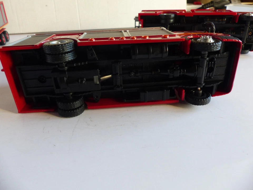 Lot véhicules miniatures Pompiers - Photo 2/3