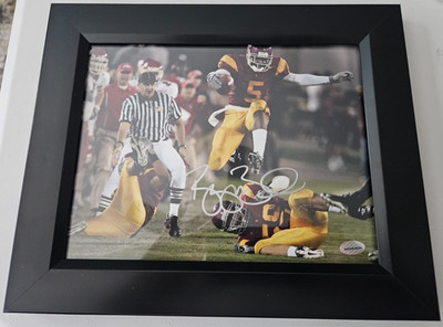 Reggie Bush FRAMED USC Trojans Autograph 8x10 Photo - COA