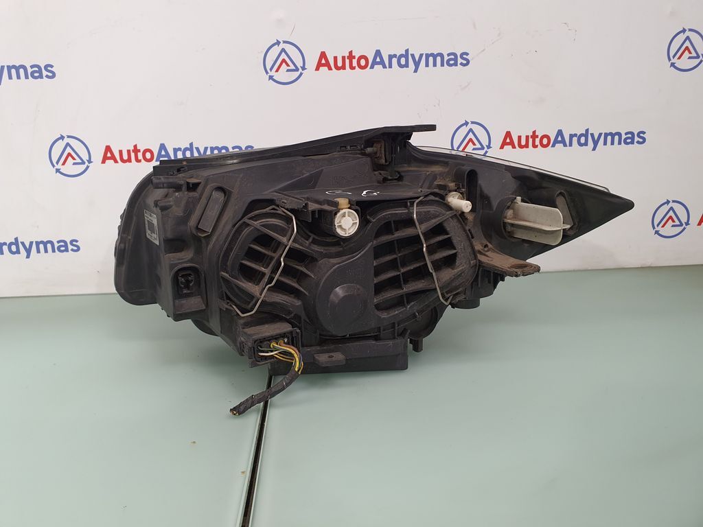 BMW 1 E82 E88 2010 Right headlight headlamp 63117249652 ATA24910 