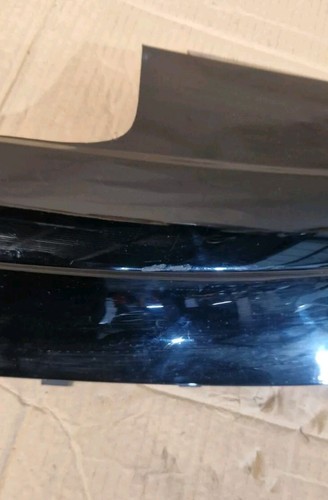 PARAURTI POSTERIORE LAND ROVER RANGE ROVER VELAR L560 MODANATURA CENTRALE PANNELLO RIVESTIMENTO NERO - Foto 4 di 10