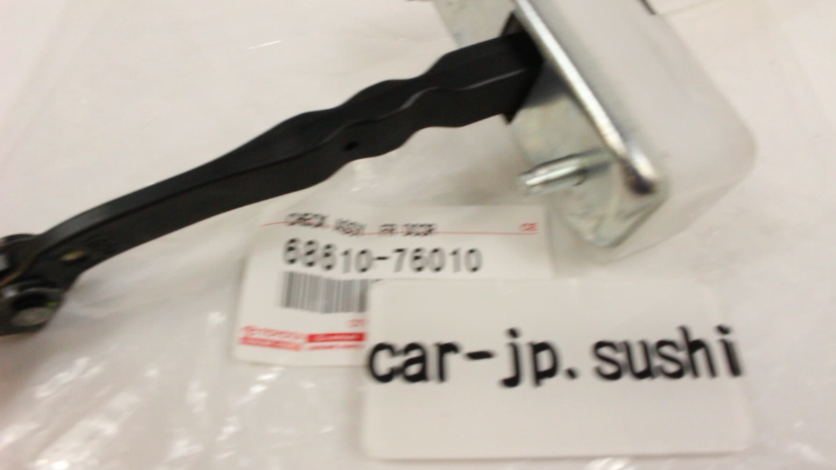2011-2015 Toyota Lexus CT200H ZWA10 Front Door Check Assy RH 68610