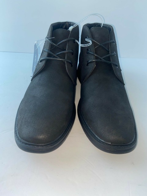 black chukkas