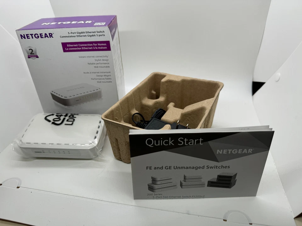 NETGEAR  5 Port Gigabit Ethernet Switch - NEW - MODEL GS605 - Image 2 of 4