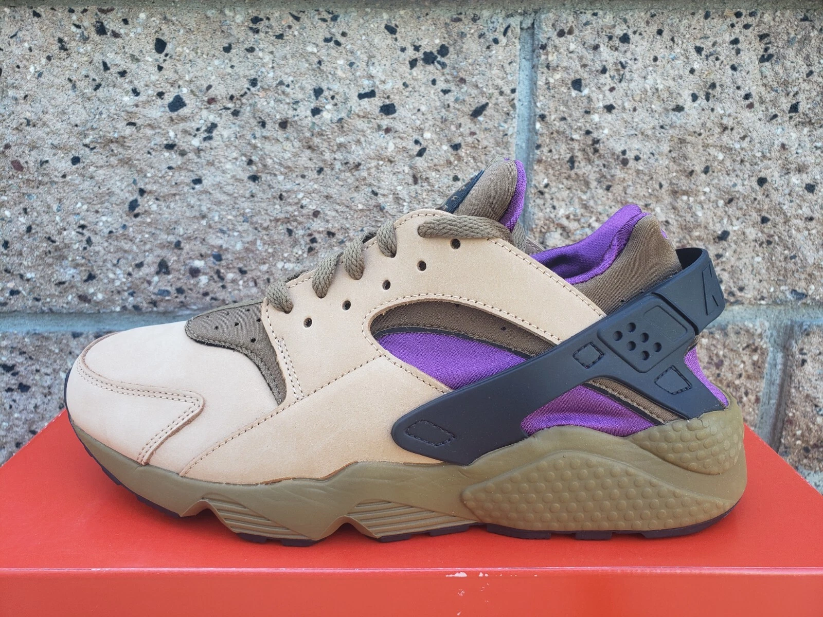 Nike Air Huarache LE Scarpe Uomo Taglia 10 Praline Umber Vine Nero DH8143 201