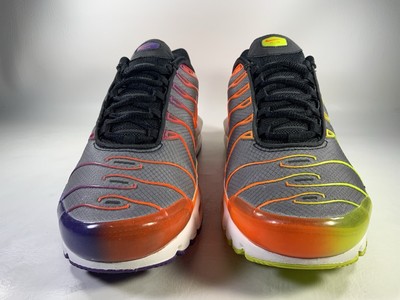 dark colour flip tns