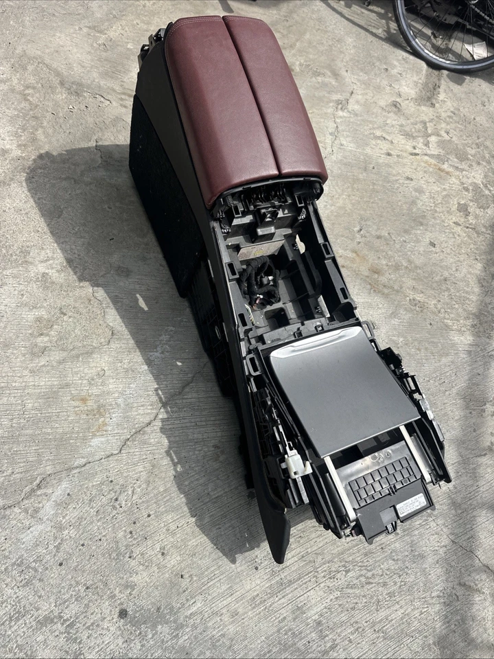 Conjunto de console central de couro estendido BMW M8 M850i 840i 2020 - 2023 fabricante de equipamento original - Imagem 3 de 4