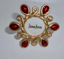 JAY STRONGWATER Small Gold Frame Red Enamel NEIMAN MARCUS Clip On or Stand H80