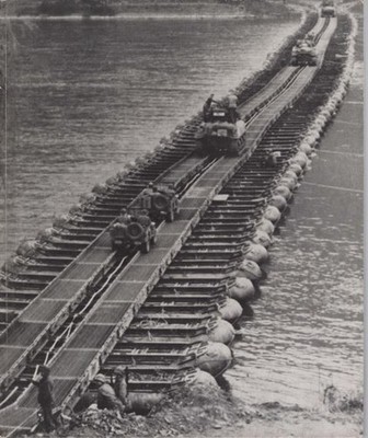 FRANKLIN M. DAVIS JR AND THE EDITORS OF TIME-LIFE BOOKS Across The Rhine [World