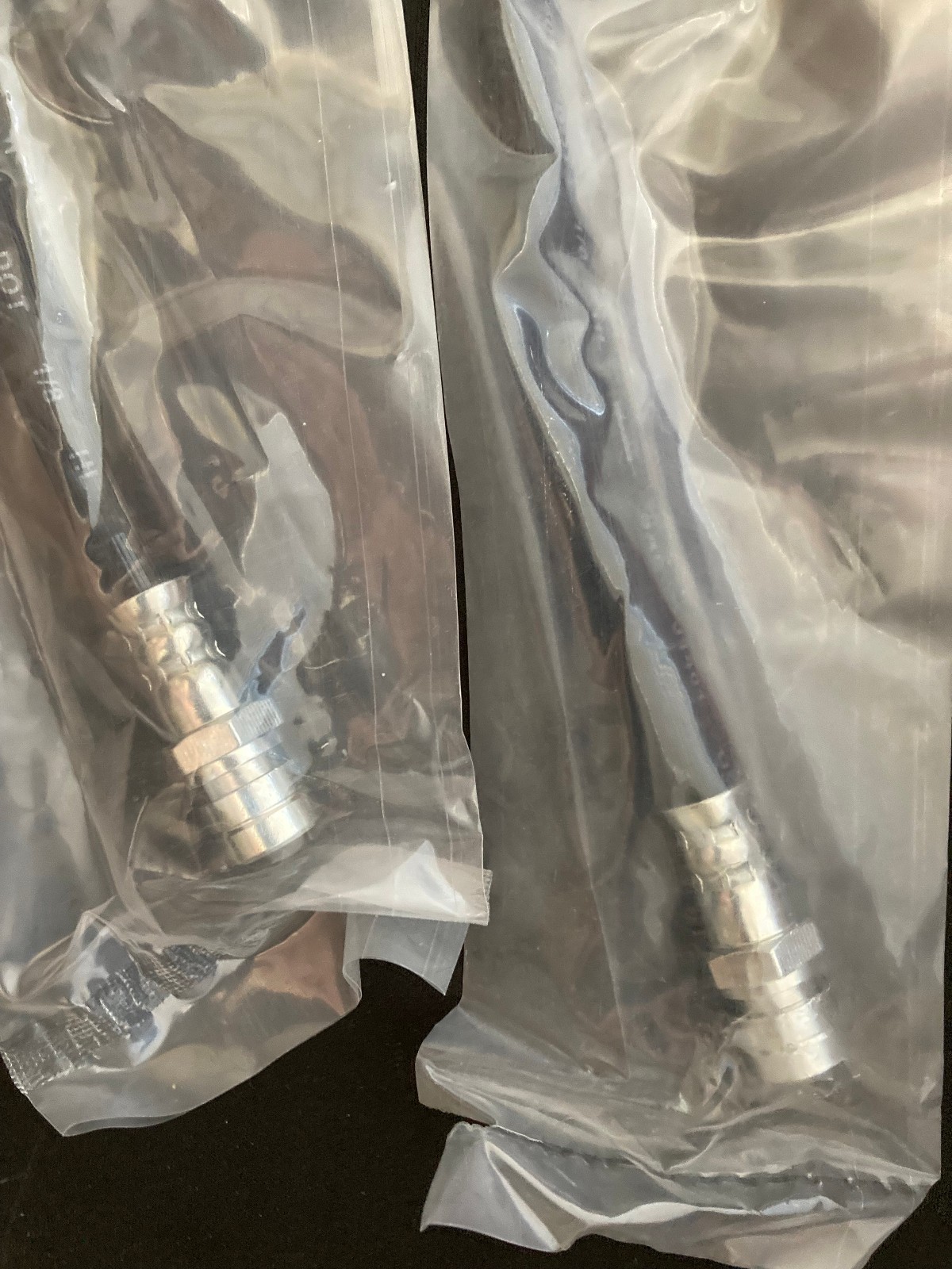 Ferrari 208- 308- GTBi- GTSi -QV- Mondial- Front Brake Hose 116489 is Oem Part.