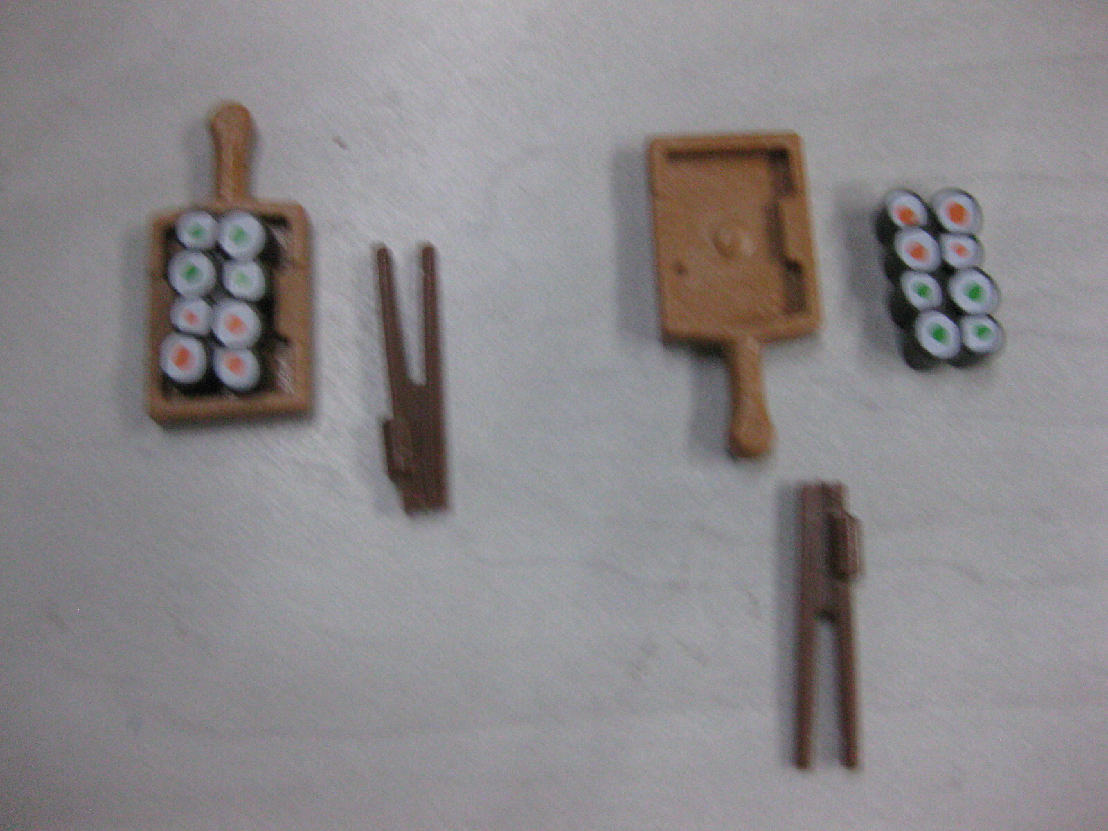 PLAYMOBIL lote 2 tablas sushi comida japones liquidacion