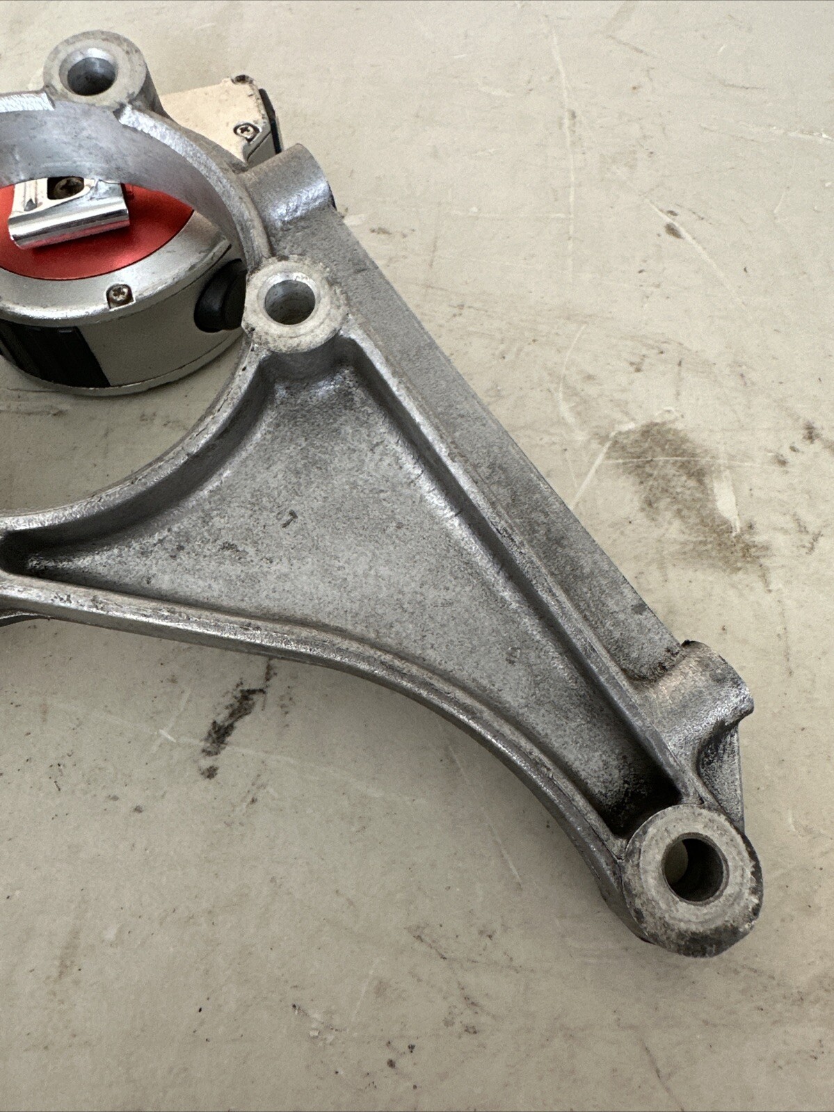 OEM Ferrari Mondial T Power Steering Pump Bracket ONLY READ 139511