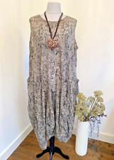 * SARAH SANTOS zipfeliges Ballon-Kleid mit Taschen XXXL 48/50/52 taupe BW-spitze