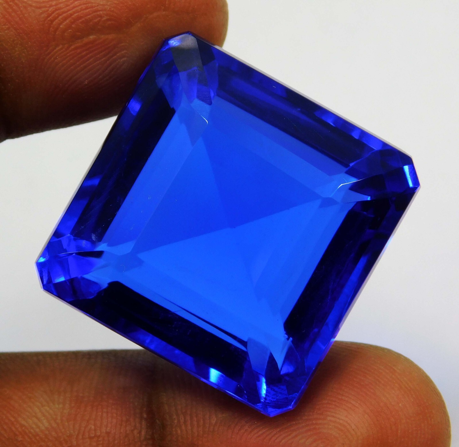 Gemas sueltas naturales 84,40 quilates azul Tanzania de tanzanita certificadas corte radiante