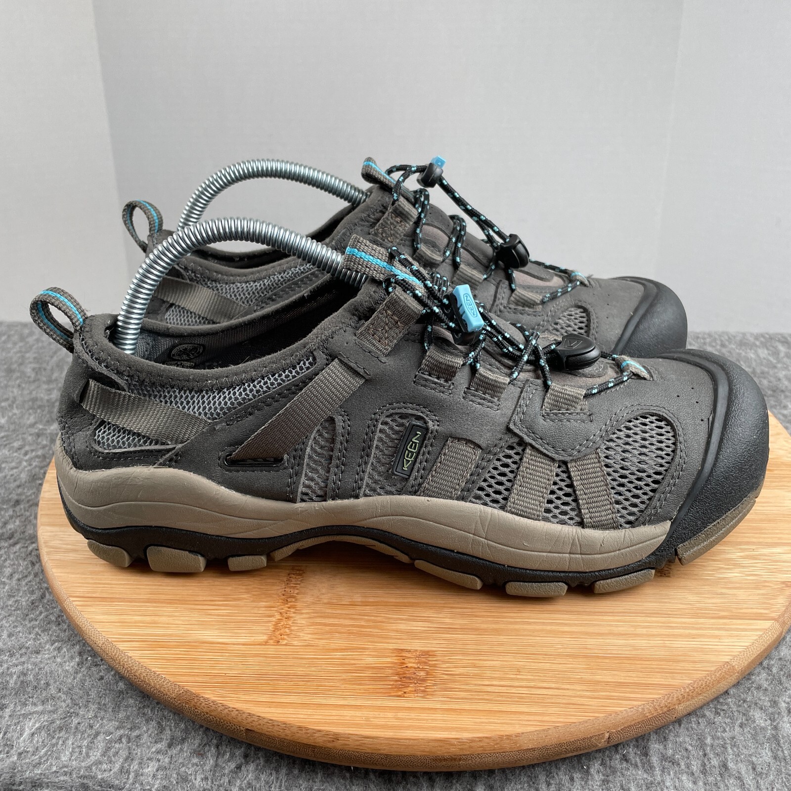 Scarpe comode da trekking KEEN in pelle GDC 1112 da donna taglia 10 grigie BELLE