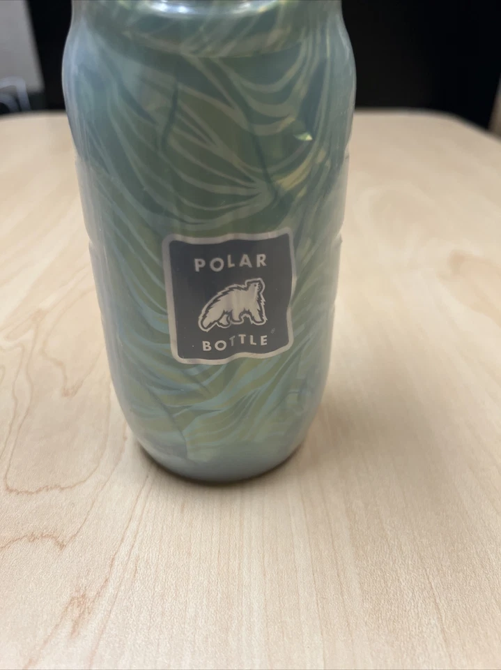 Botella de agua aislada Polar 24 oz Foto 3 de 4