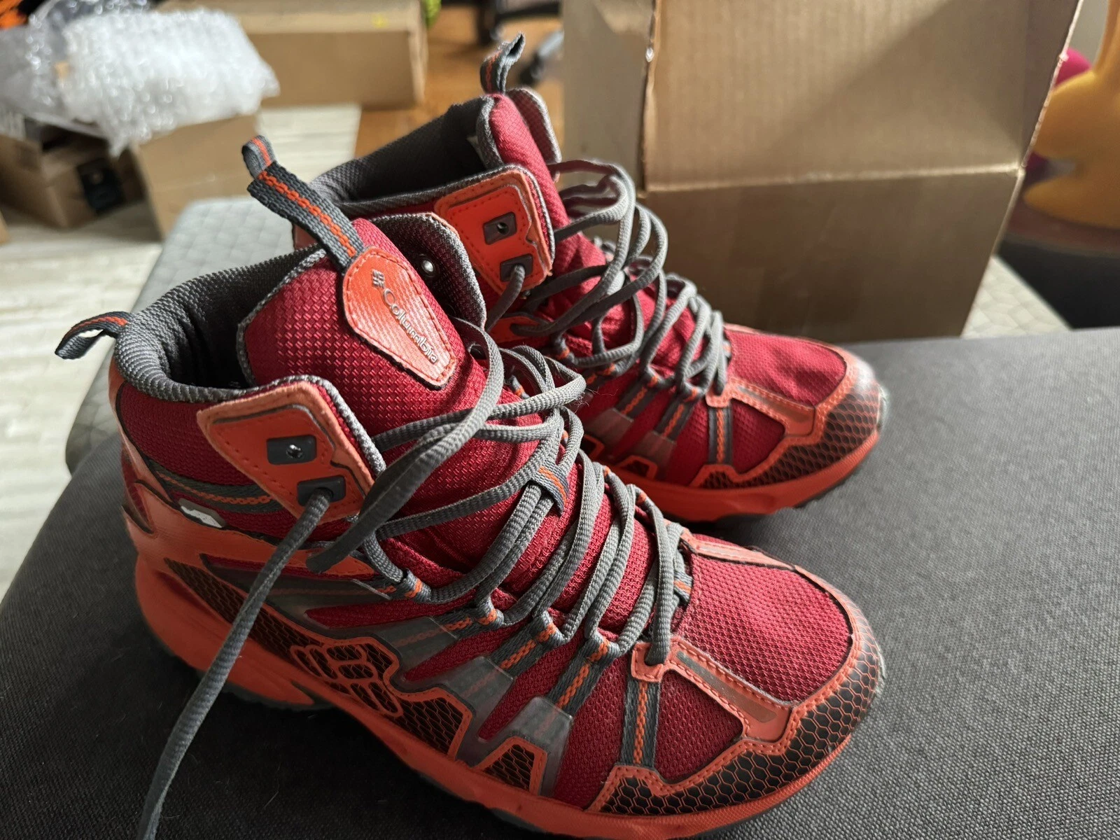 Men's Columbia Hiking Boots Techlite OutDry Size 7.5 Red/ Orange BM2483-601 NEW