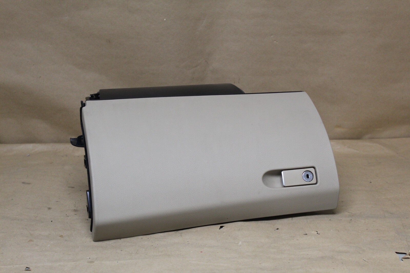 2012 2013 2014 MERCEDES C250 C300 C350 W204 GLOVE BOX OEM eBay