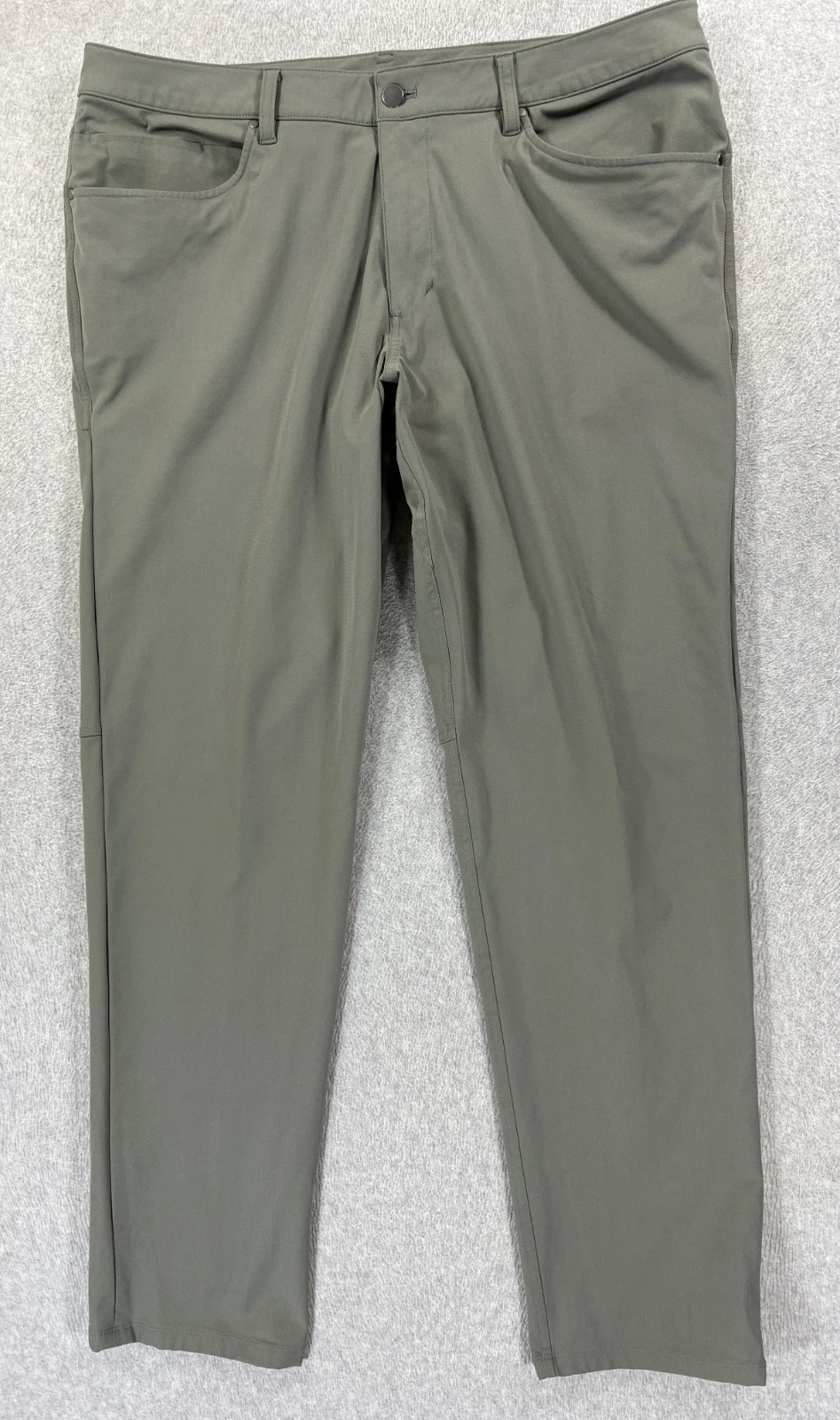 Lululemon ABC Performance TECH 5 Pocket Chino Pants (Men's 38x33) Green