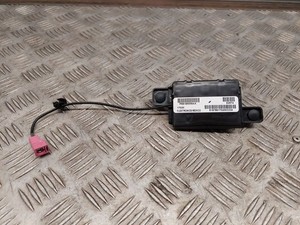 Chrysler Pacifica 2018 Antennensteuermodul Verstärker P68186558AA ATV66691