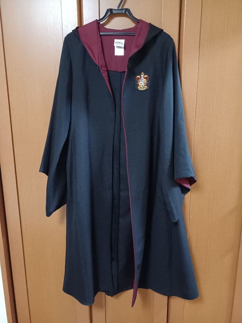 USJ Harry Potter Robe Medium Size and Scarf Gryffindor #d92c00