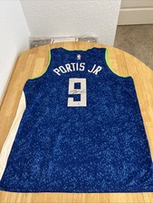 Bobby Portis Milwaukee Bucks Autographed Jersey JSA Certified